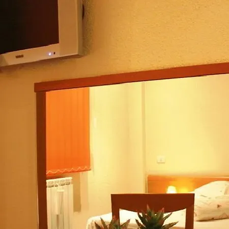 Alma Hotel 3*