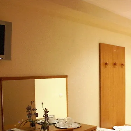 Alma Hotel Hotel 3*